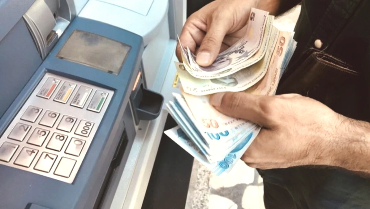 Engelli Aylığı 8.690 TL'ye Yükseldi! Yüzde 40-69 ve Yüzde 70 Üzeri Rapora Göre Yeni Tutarlar: Kimler Başvurabilir, Gelir Sınırı Ne?