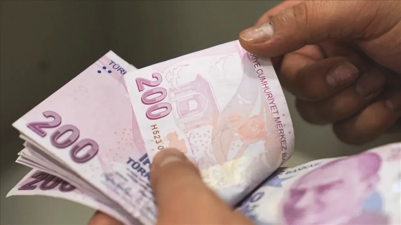 Emekliye Yeni Sistem Ekimde Meclis'e Geliyor! GETAD ile Düşük Gelirli Hanelerde Eksik Kalan Gelirin Devletten Tamamlanması Planlanıyor