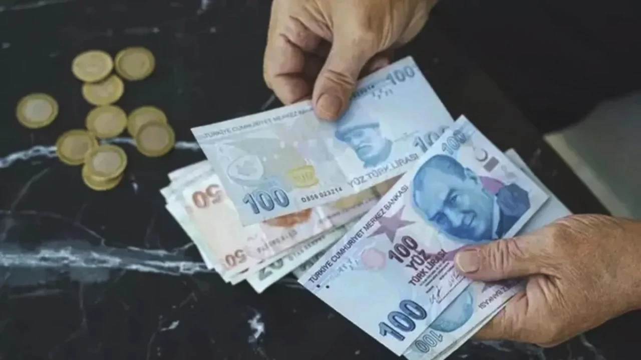Emekliye Her Ay Ek Ödeme Yatıyor! Çoğu Emekli Bu Hesabı Bilmiyor