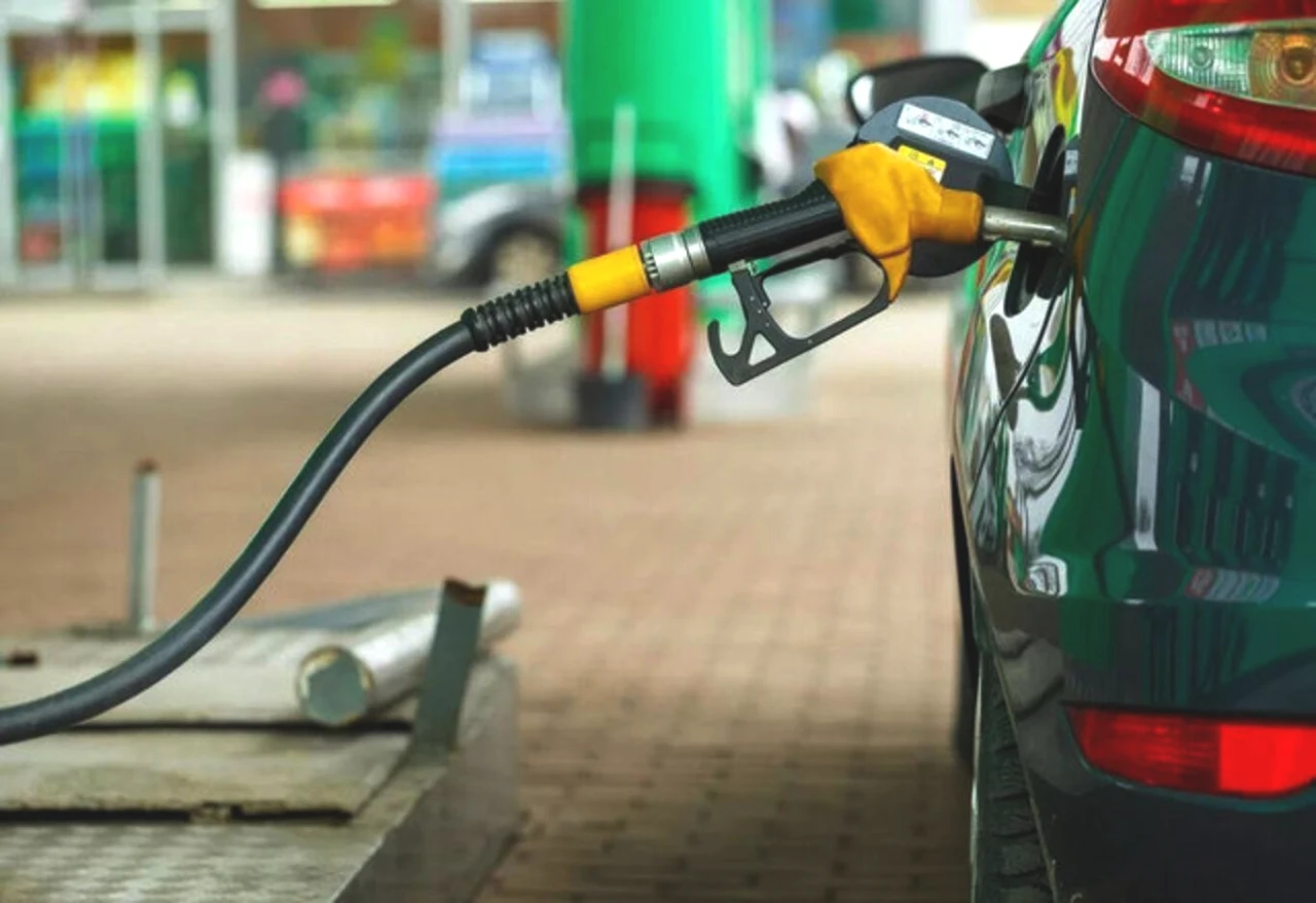 Eşel Mobil Yarın Bitiyor! Benzinde 12,48 TL'lik Zam Riski