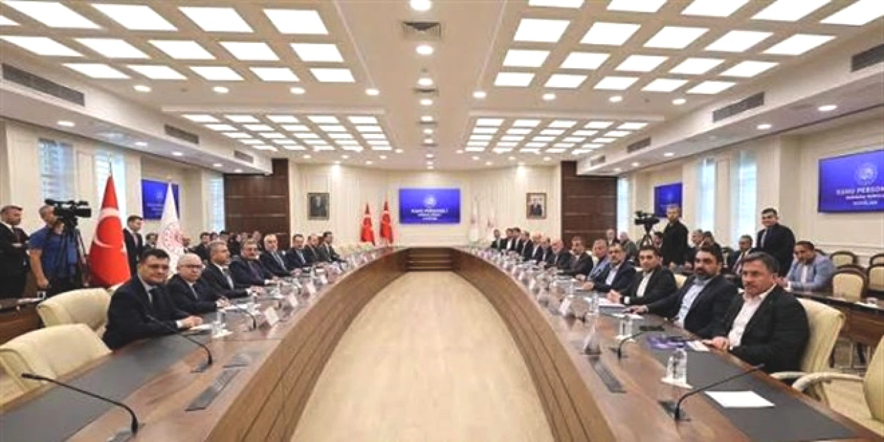 Memurlar İçin 'ACELE' Kayıtlı Yazı! Kurul 8 Ekim'de Olağanüstü Toplanıyor