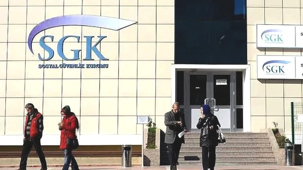 Aynı Prim, Yüzde 30 Düşük Maaş! SGK'dan Emekliye Kritik Açıklama